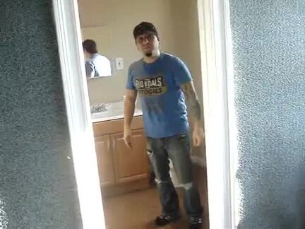 lindenhurst studio bathroom