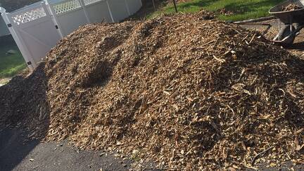 pile of mulch in glen cove